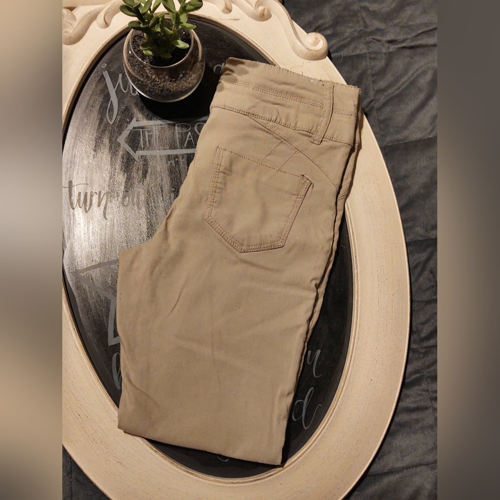 Rue21 Tan Skinny Pants